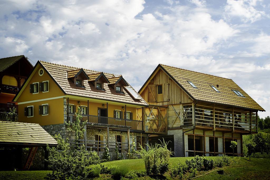 Guest House Kalska Domacija Semic Luaran gambar