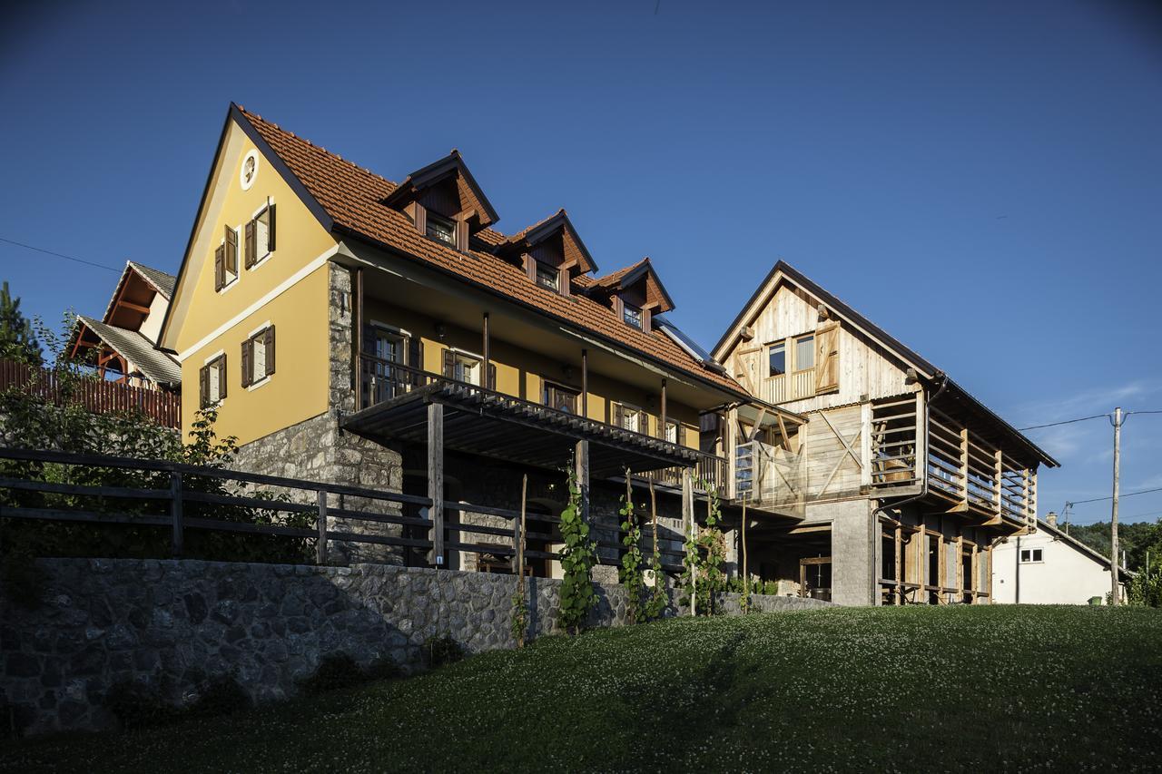 Guest House Kalska Domacija Semic Luaran gambar